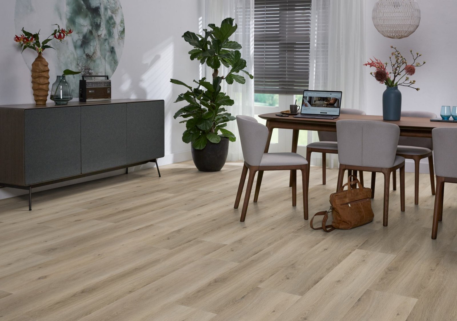 Ingelstad grijsbeige eiken sfeer