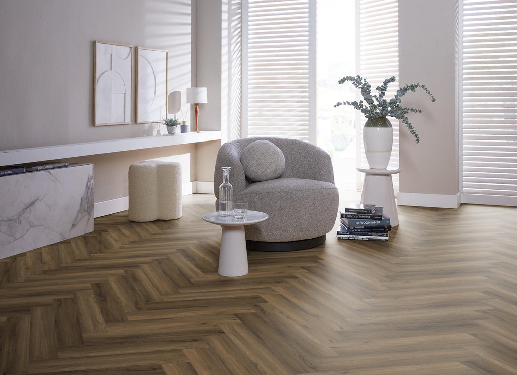 Spigato Avanto visgraat click SRC warm brown sfeer