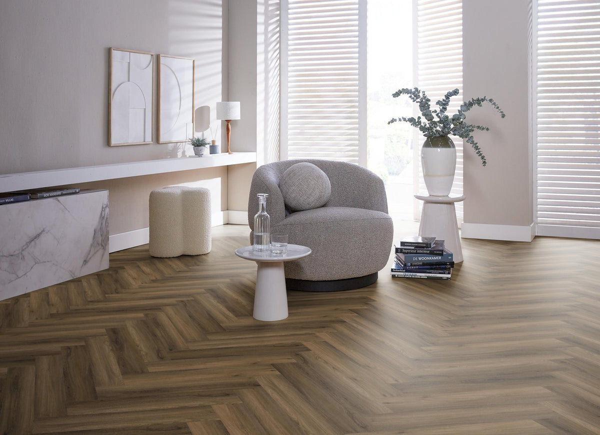 Spigato Avanto visgraat click SRC warm brown sfeer