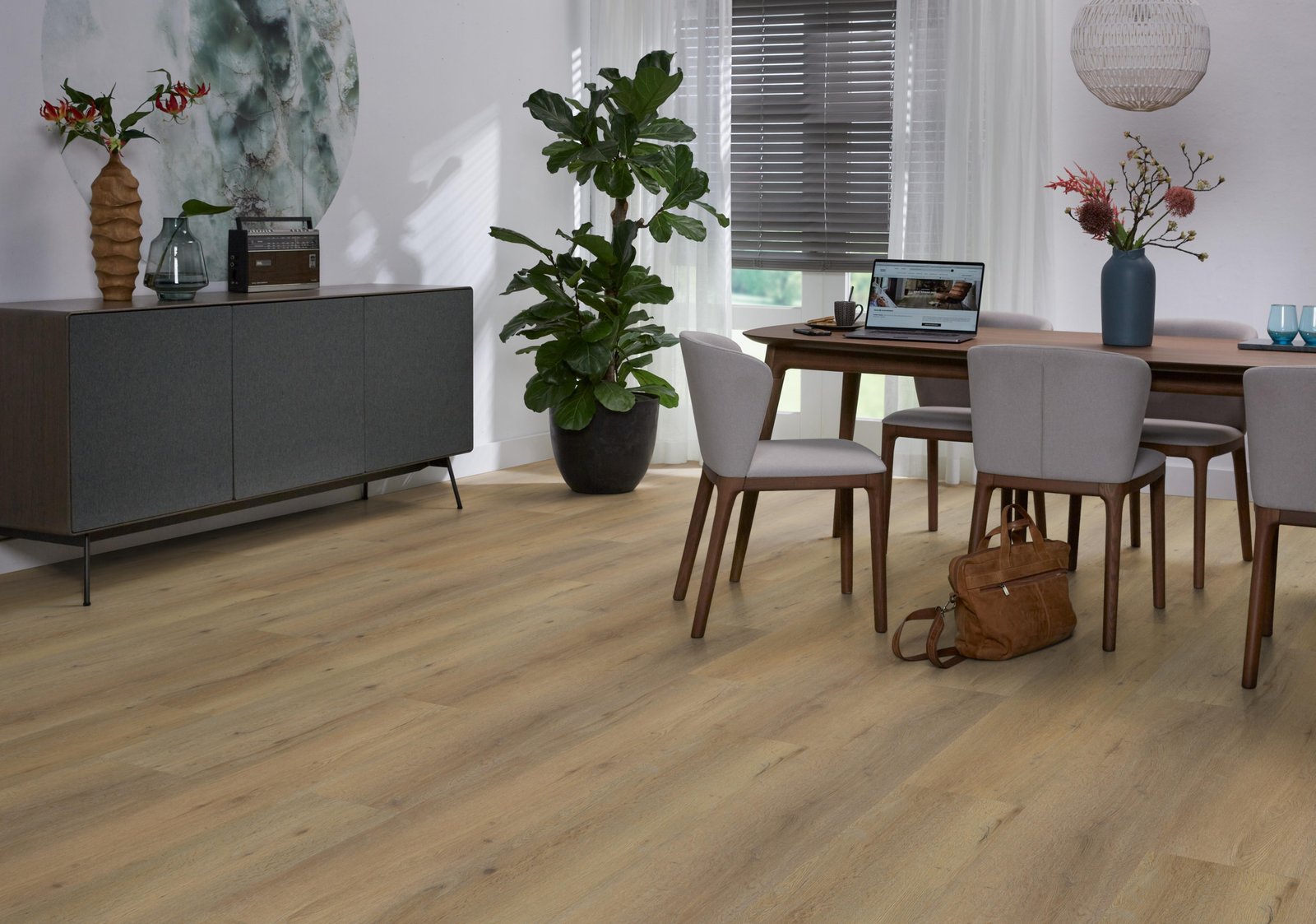 Vivero click SRC dark oak sfeer