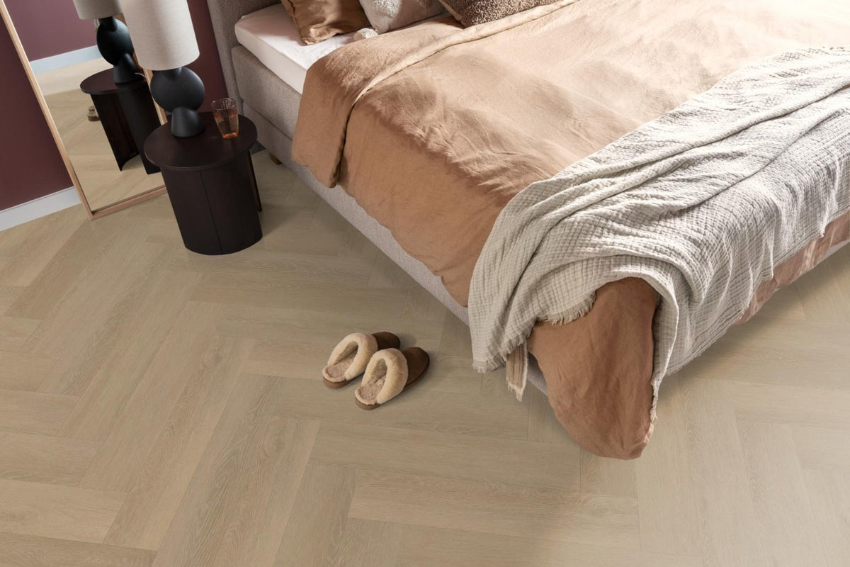 Herringbone dryback warm natural sfeer