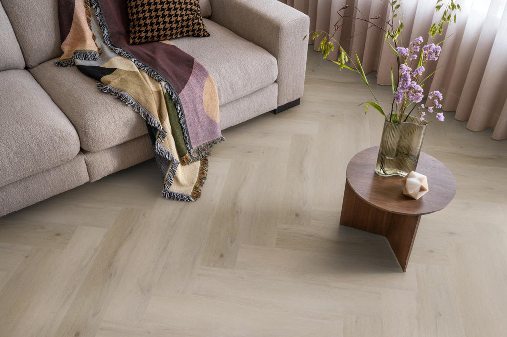 Spigato Vivero visgraat dryback light oak sfeer
