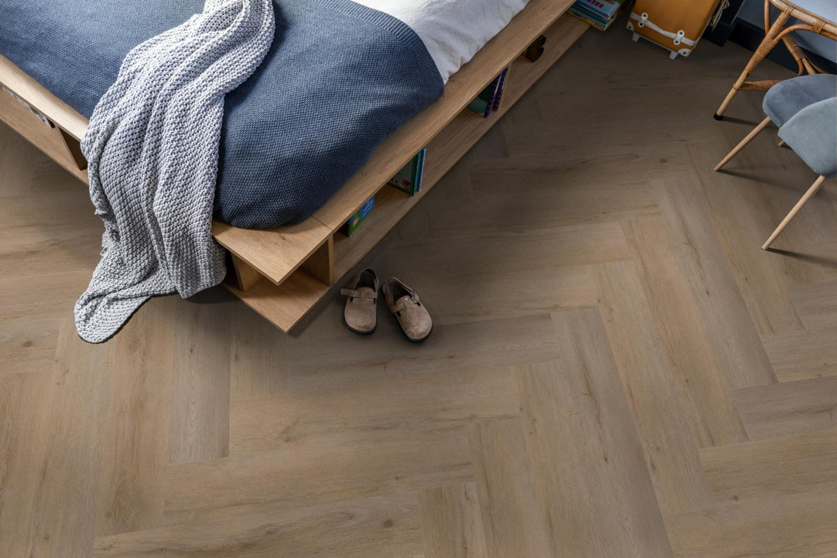 Spigato Vivero visgraat dryback natural oak sfeer