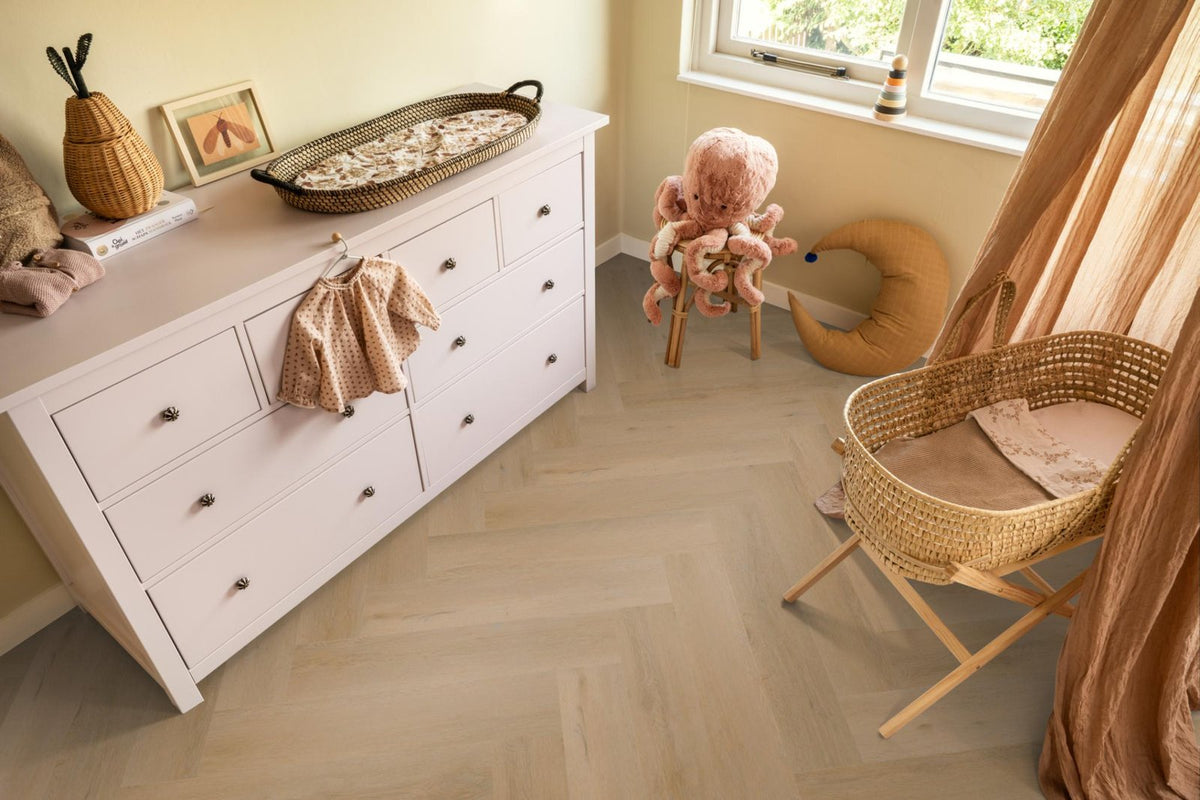 Spigato Vivero visgraat click SRC warm oak sfeer