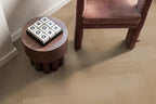Spigato Estino visgraat dryback natural oak sfeer