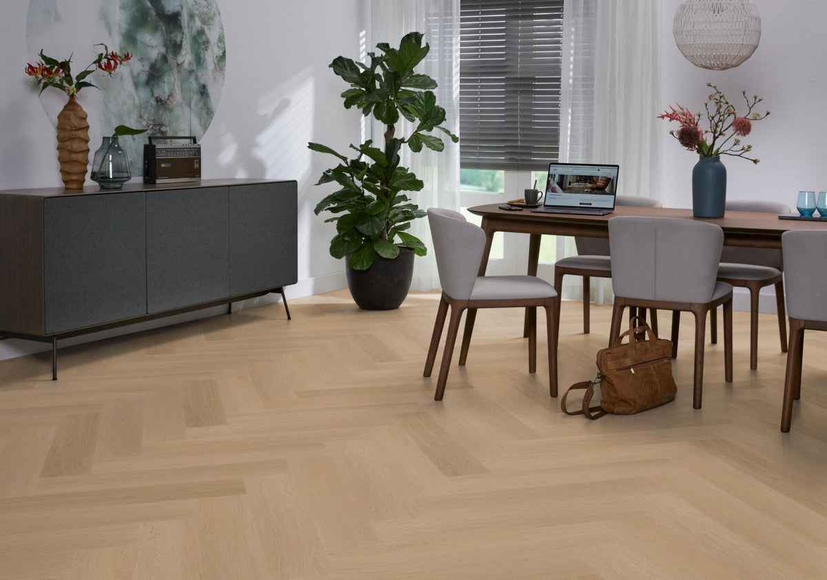 Spigato Estino visgraat click SRC dark oak sfeer