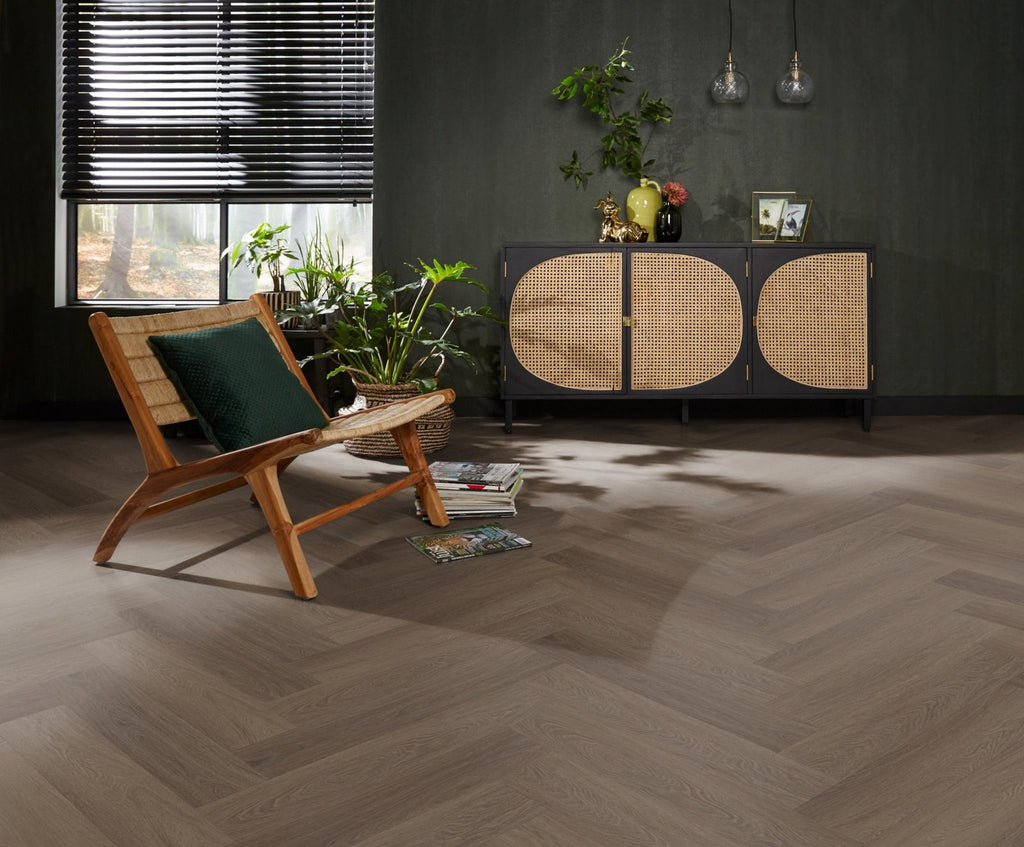 Spigato Estino visgraat click SRC brown sfeer