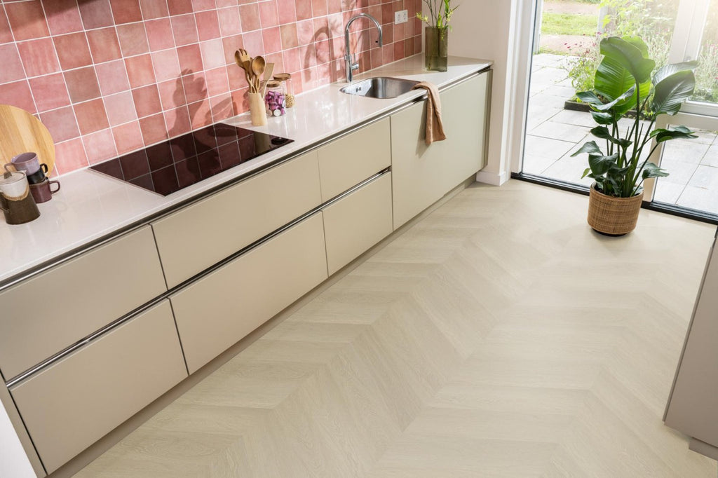 Spigato Estino hongaarse punt dryback natural oak sfeer