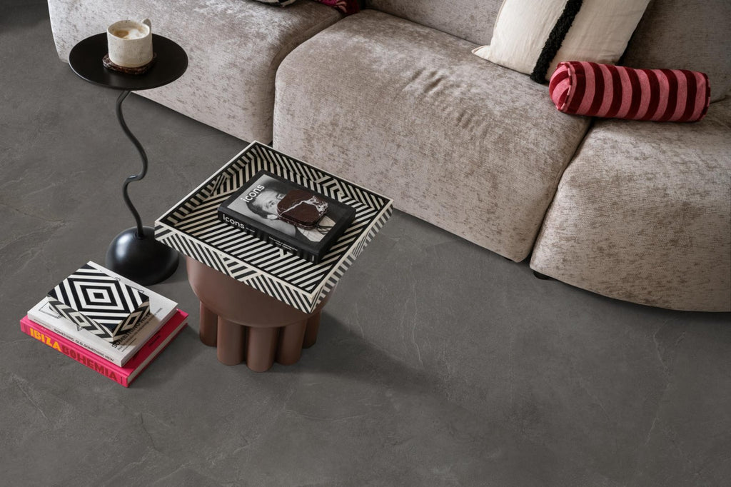 Noveno click SRC dark grey sfeer
