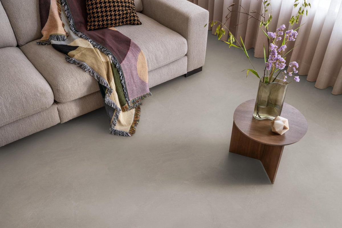 Noveno click SRC warm grey sfeer