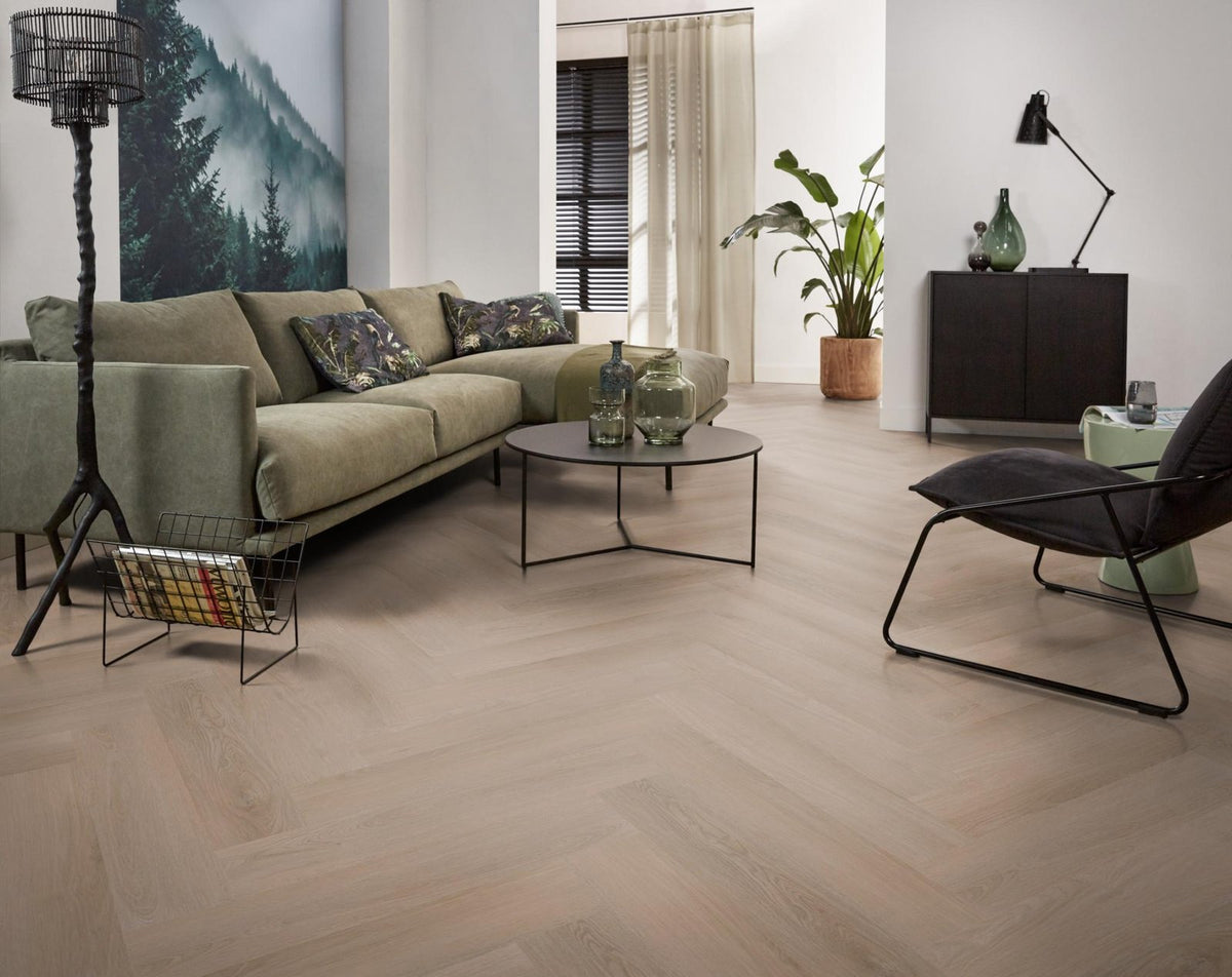 Spigato Navaro visgraat click dark oak sfeer