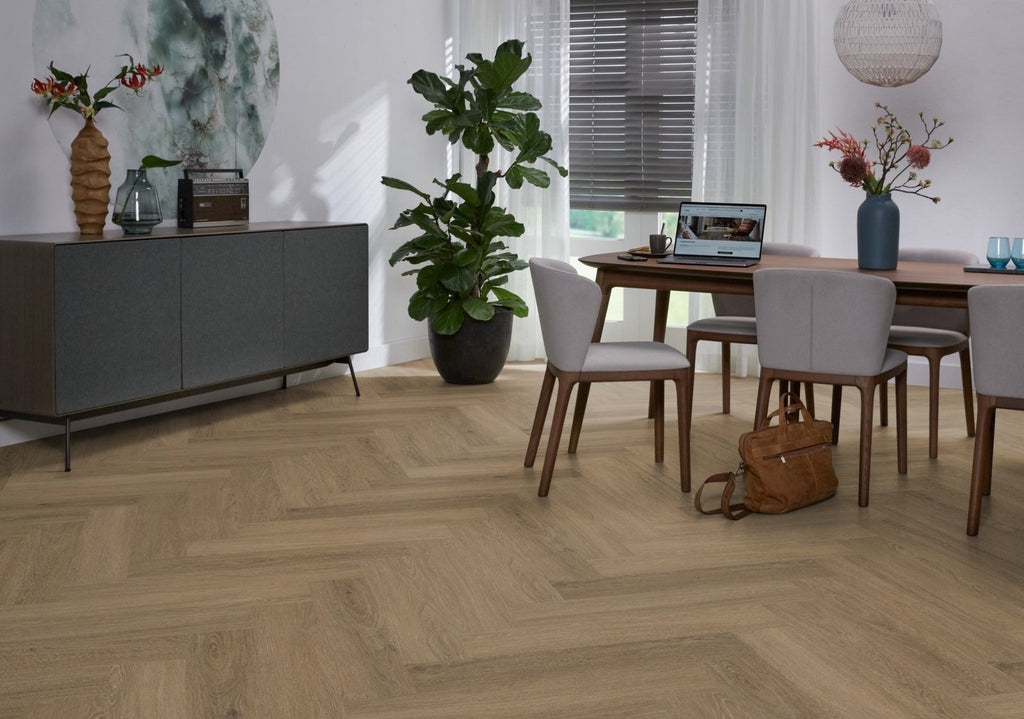 Spigato Viranto visgraat click SRC light brown sfeer