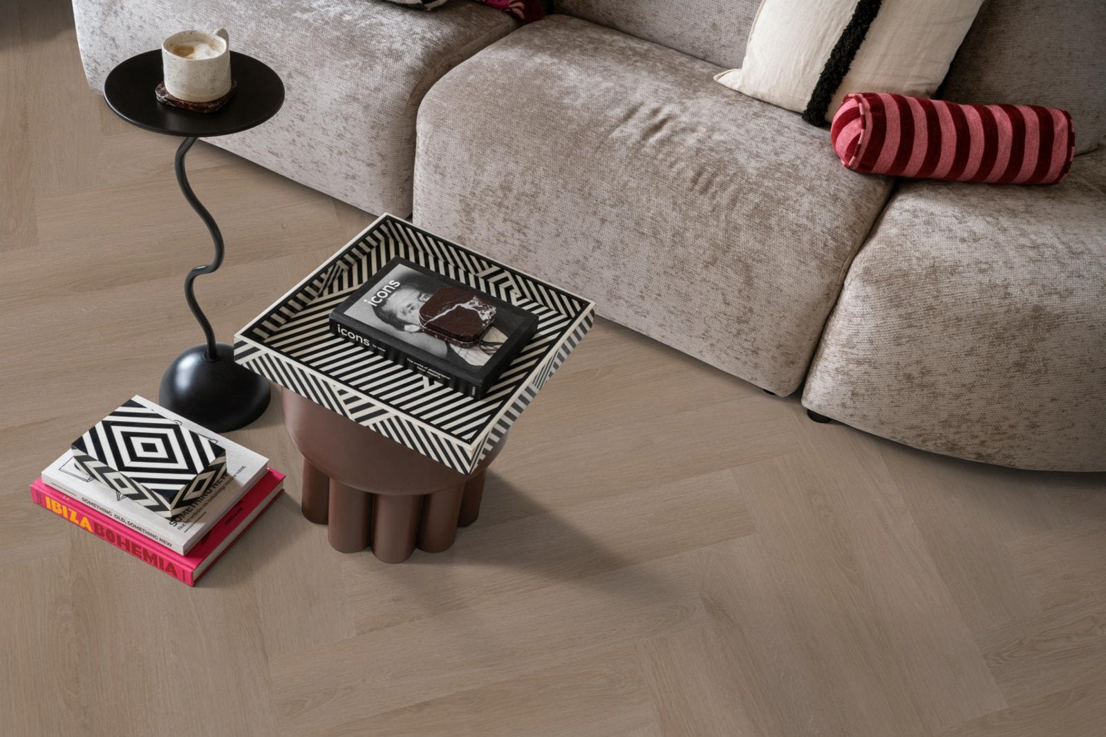 Spigato Navaro visgraat dryback dark oak sfeer