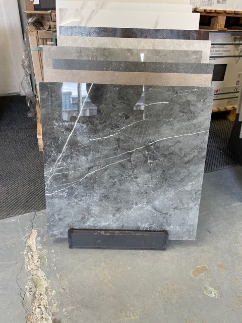 Dover Misty Hoogglans Tegel 60x60 cm